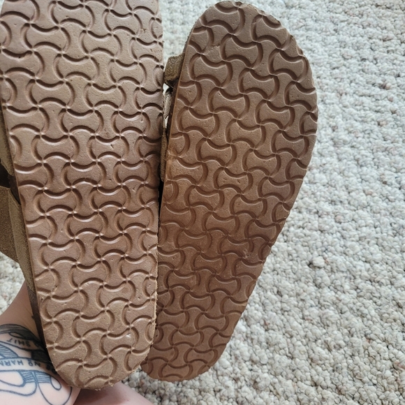 Falls Creek Size 8 Sandals - Picture 5 of 6